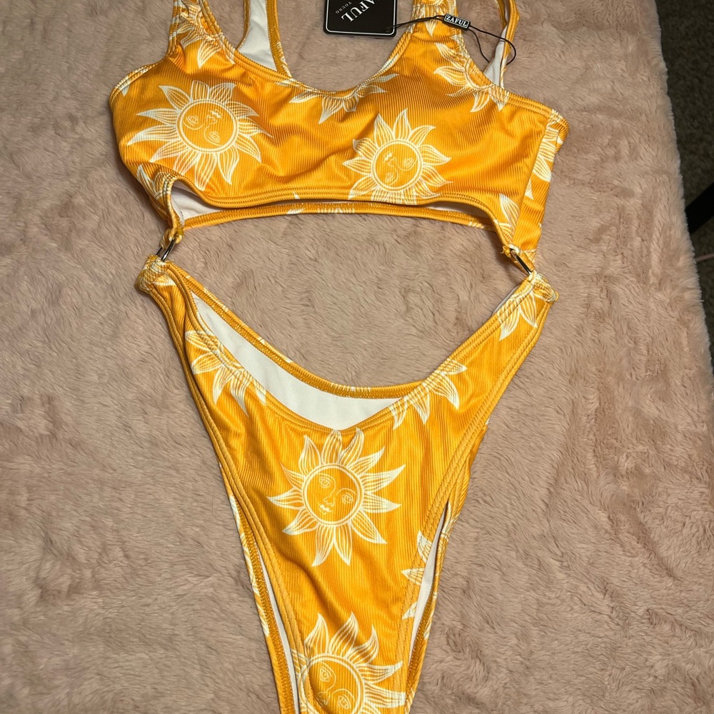 Zaful Yellow Sunshine Monokini